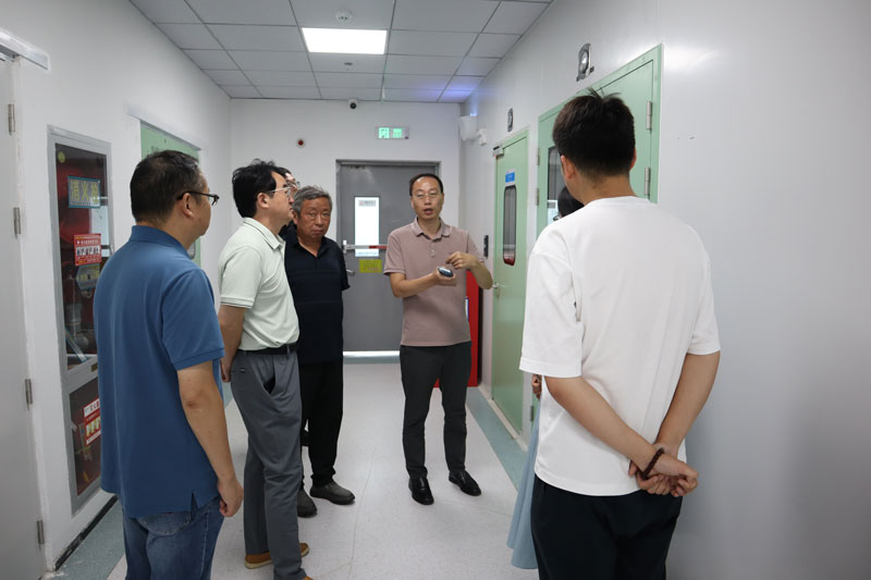 中國糧油學(xué)會專家組蒞臨南京微測調(diào)研指導(dǎo) 中國糧油學(xué)會專家組蒞臨南京微測調(diào)研指導(dǎo)